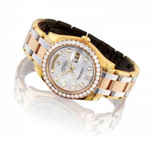 ROLEX. A FINE 18K THREE-COLOUR GOLD AND DIAMOND-SET AUTOMATIC WRISTWATCH WITH SWEEP CENTRE SECONDS, DAY, DATE, BRACELET AND METEORITE DIAL