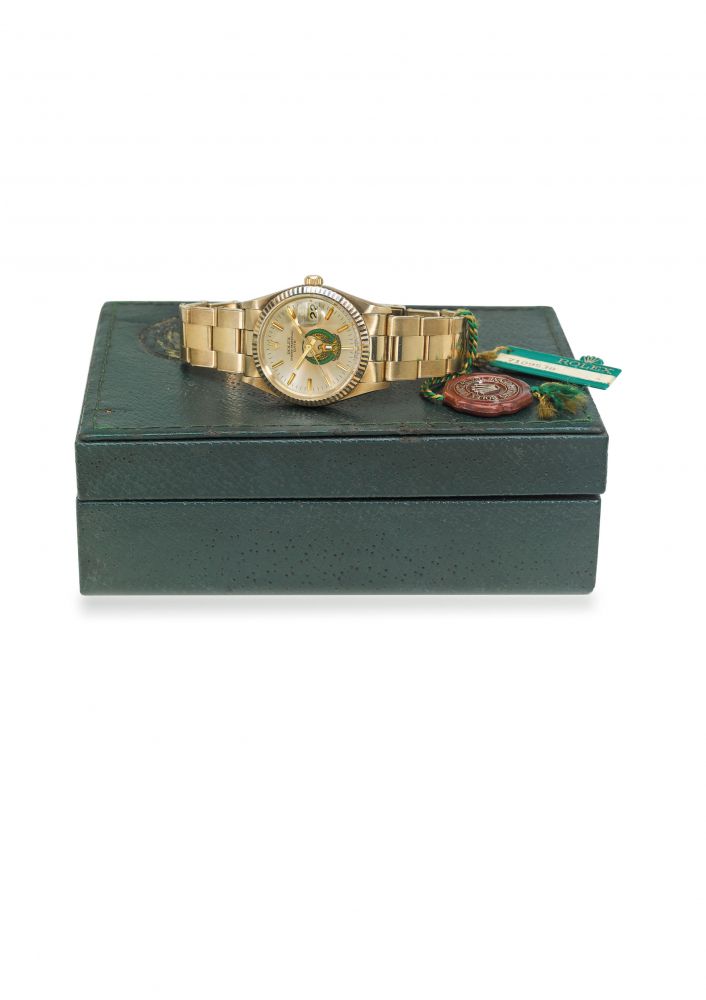 ROLEX. A FINE AND RARE 14K YELLOW GOLD AUTOMATIC WRISTWATCH WITH SWEEP CENTRE SECONDS, DATE AND BRACELET MADE FOR THE UNITED ARAB EMIRATES ARMED FORCES, ORIGINAL BOX