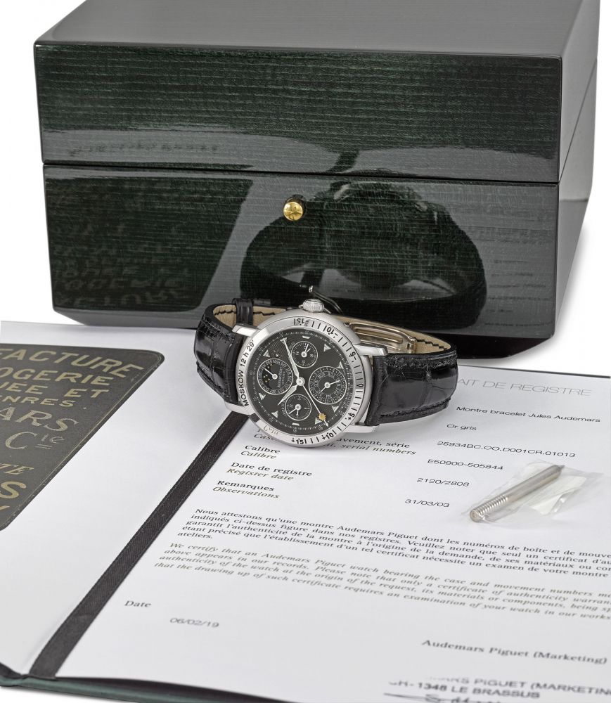 AUDEMARS PIGUET. A FINE AND RARE 18K WHITE GOLD AUTOMATIC PERPETUAL CALENDAR WRISTWATCH WITH MOON PHASE, EQUATION OF TIME, MONTH, DATE, DAY, SUNRISE AND SUNSET TIMES, EXTRACT FROM THE REGISTER AND BOX