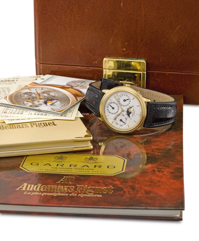 Audemars Piguet. A fine 18K gold automatic perpetual calendar wristwatch with moon phases and box