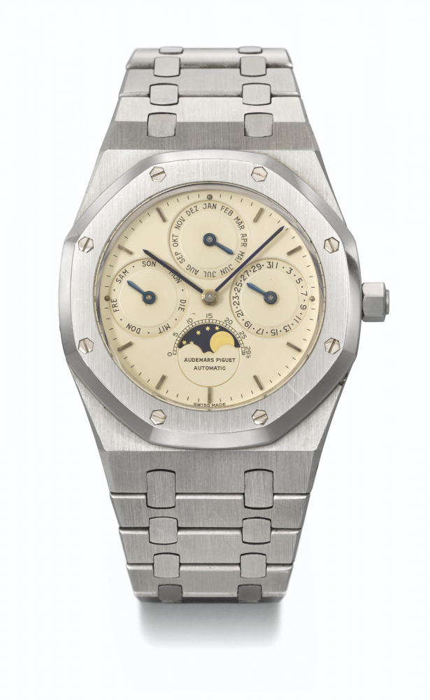AUDEMARS PIGUET. A VERY RARE AND HIGHLY APPEALING STAINLESS STEEL AUTOMATIC PERPETUAL CALENDAR WRISTWATCH WITH MOON PHASES AND BRACELET