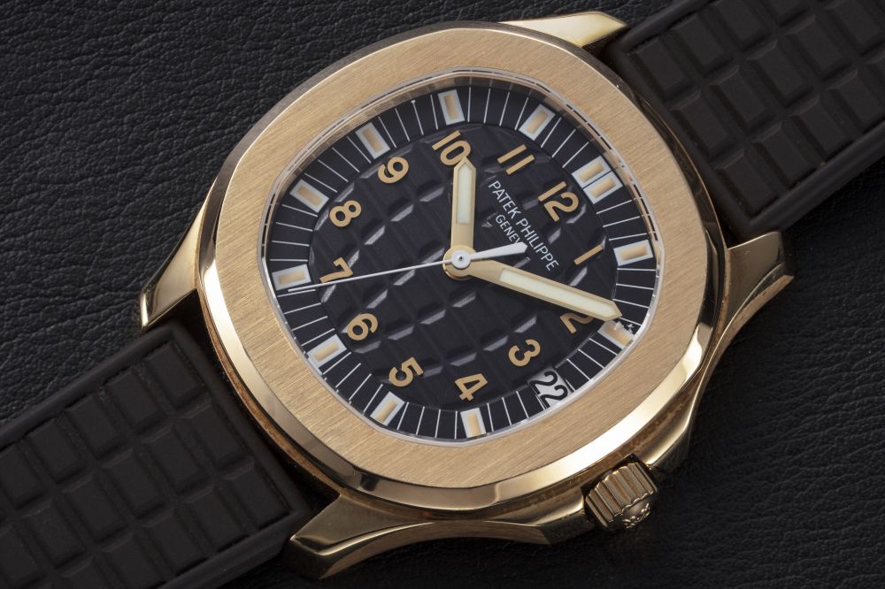 PATEK PHILIPPE, AQUANAUT REF. 5065J, A GOLD AUTOMATIC WRISTWATCH - CASE