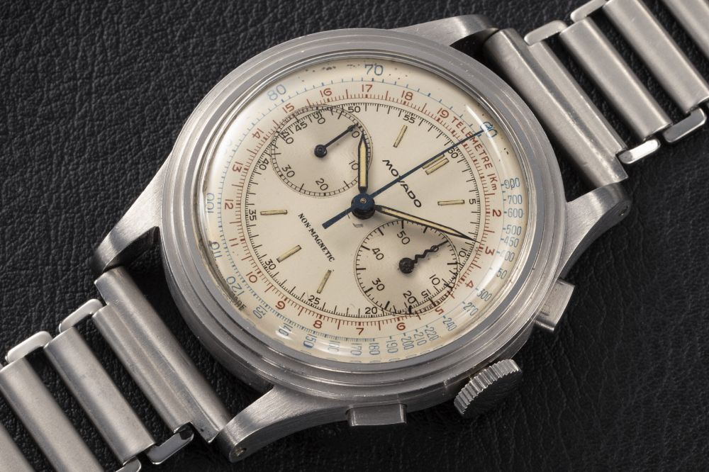 MOVADO, REF. 19005, A STEEL MULTISCALE CHRONOGRAPH WRISTWATCH - CASE