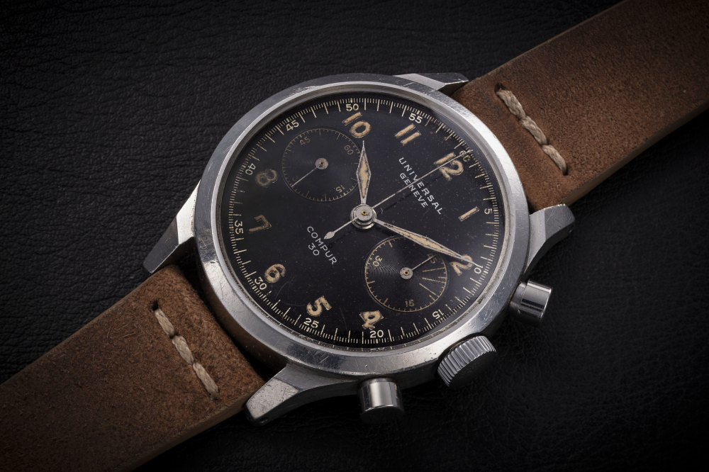 UNIVERSAL GENEVE, COMPUR 30, AN ATTRACTIVE STEEL CHRONOGRAPH WITH BLACK MILITARY-STYLE DIAL -