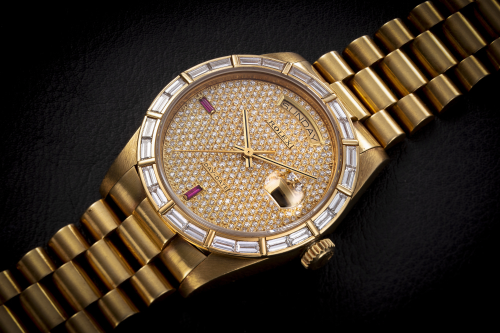 ROLEX, DAY-DATE REF. 18168, GOLD AND DIAMOND-SET AUTOMATIC WRISTWATCH WITH PAVED DIAMOND AND RUBY DIAL - CASE