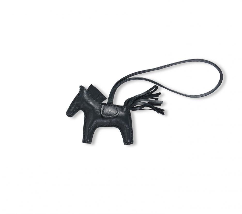 A VERT CYPRÈS MILO LEATHER GRIGRI PM RODEO CHARM - HERMÈS