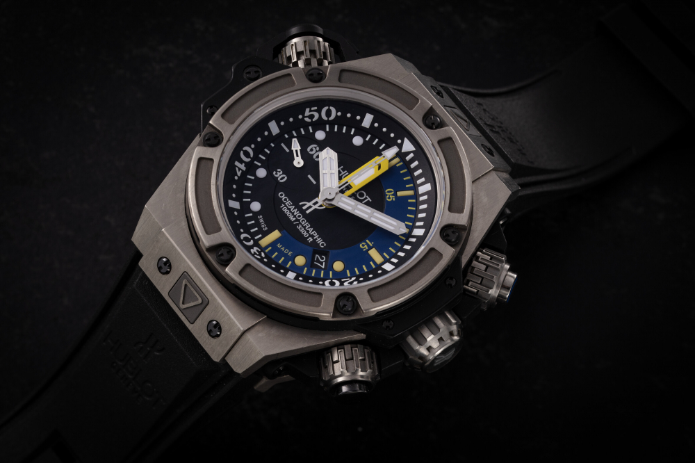 HUBLOT, KING POWER OCEANOGRAPHIC 1000, A LIMITED EDITION TITANIUM AUTOMATIC CHRONOGRAPH DIVER’S WATCH - CASE