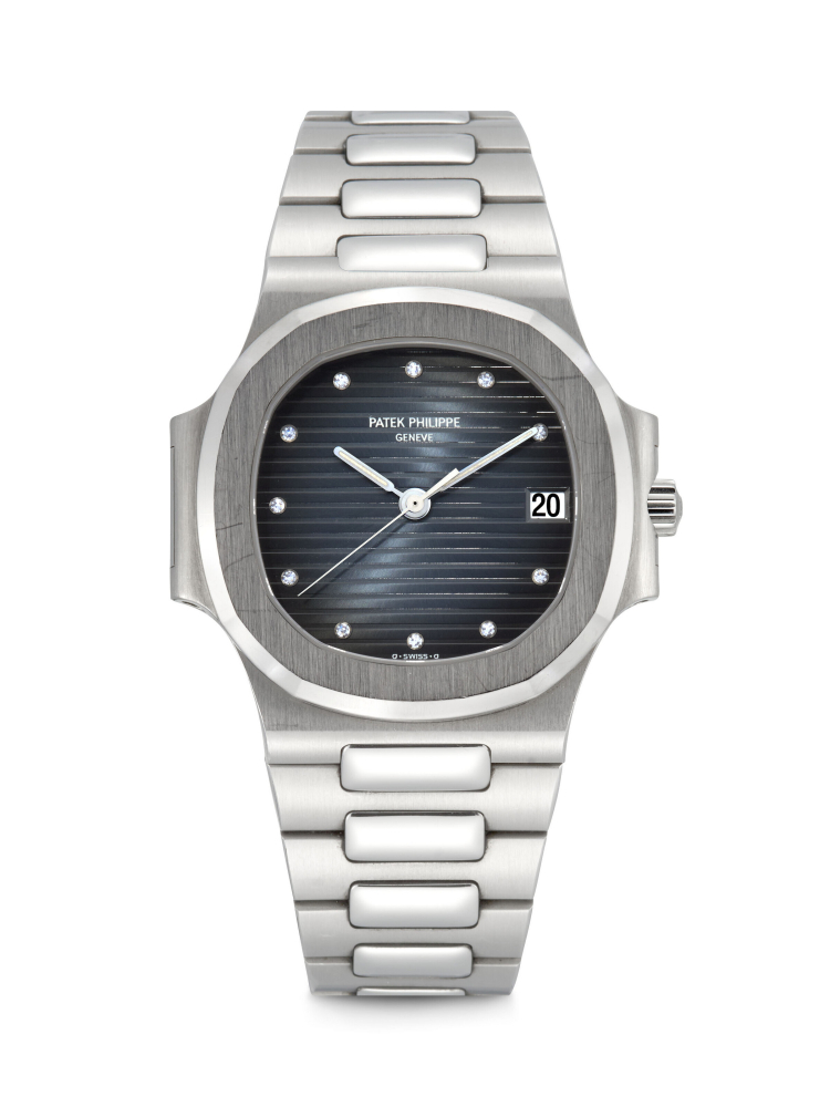 PATEK PHILIPPE. A STAINLESS STEEL AUTOAMTIC WRISTWATCH WITH SWEEP CENTRE SECONDS, DATE AND BRACELET