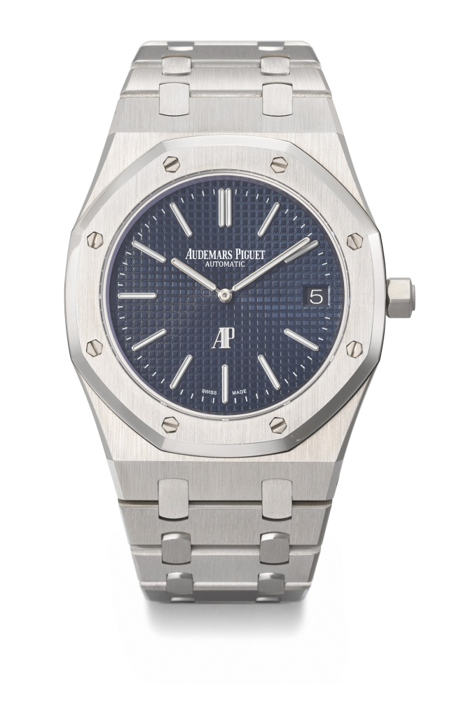 AUDEMARS PIGUET. AN ATTRACTIVE STAINLESS STEEL AUTOMATIC WRISTWATCH WITH DATE AND BRACELET