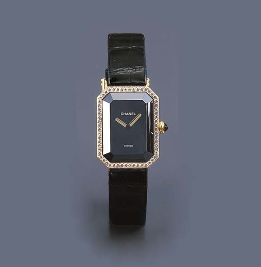 CHANEL. A LADY'S 18K GOLD AND DIAMOND-SET OCTAGONAL WRISTWATCH