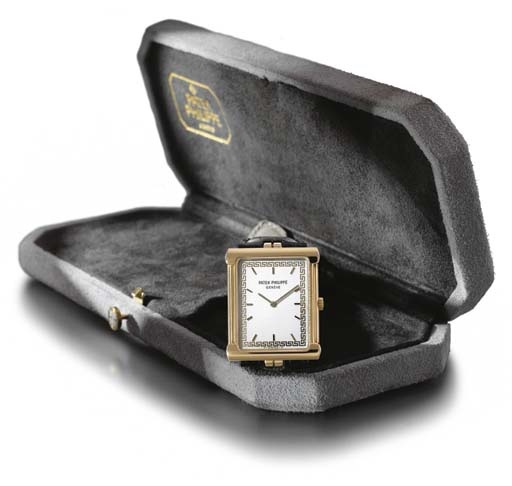 Patek Philippe. An 18K gold rectangular wristwatch