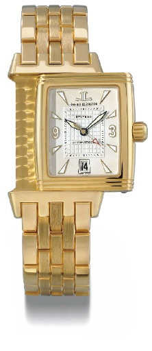 Jaeger-LeCoultre. A fine 18K gold self-winding Reverso wristwatch with sweep centre seconds, date and bracelet