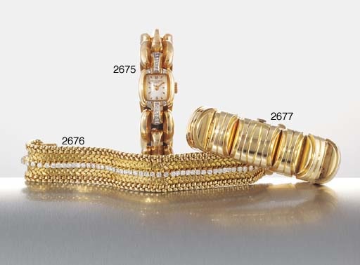 ROLEX. A FINE LADY'S 18K GOLD WRISTWATCH WITH BRACELET AND CONCEALED DIAL