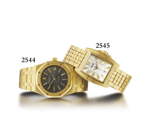 PIAGET. A LARGE 18K GOLD TONNEAU-SHAPED AUTOMATIC WRISTWATCH WITH BRACELET, CENTRE SECONDS, DATE AND A SPARE DIAL