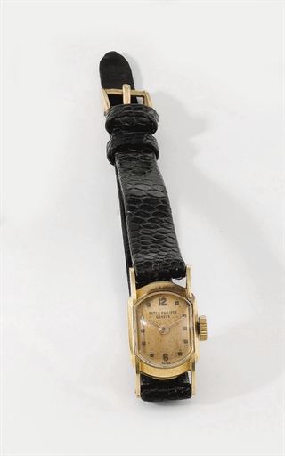 Patek Philippe. A lady's 18K pink gold rectangular-shaped wristwatch