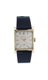 AN 18K GOLD SQUARE WRISTWATCH, BY PATEK PHILIPPE