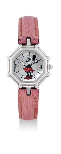 GERALD GENTA. A LADY'S STAINLESS STEEL WRISTWATCH WITH MOTHER-OF-PEARL DIAL