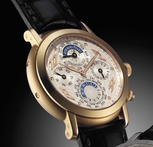 AUDEMARS PIGUET. A FINE 18K PINK GOLD AUTOMATIC WORLD TIME PERPETUAL CALENDAR WRISTWATCH WITH LEAP YEAR INDICATION