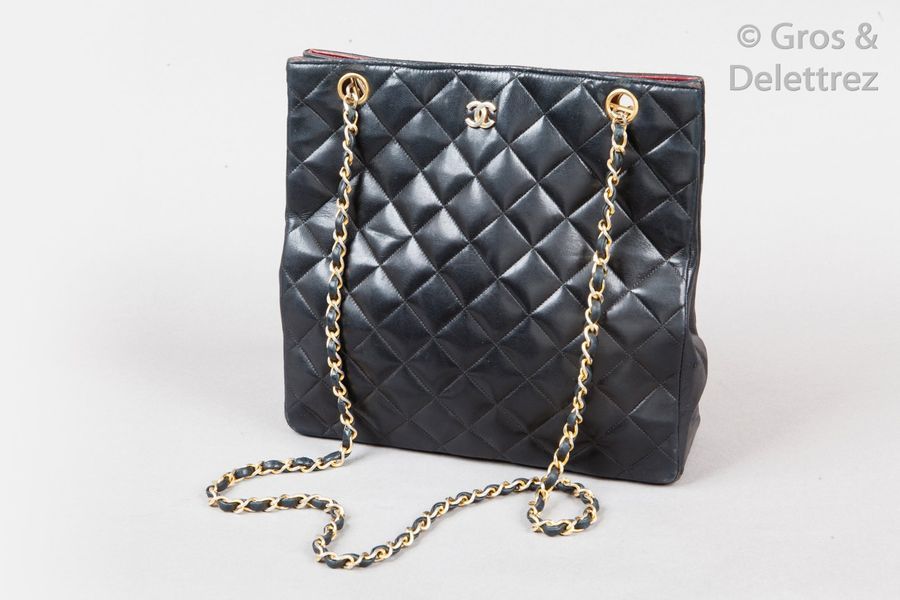 chanel shopping bag 2019