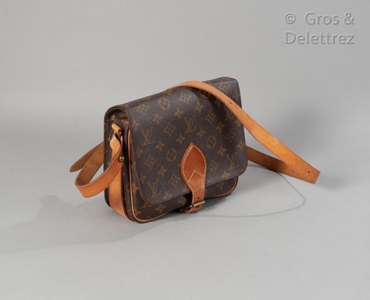 Louis Vuitton Black Epi Leather Noir Cartouchiere Crossbody Bag