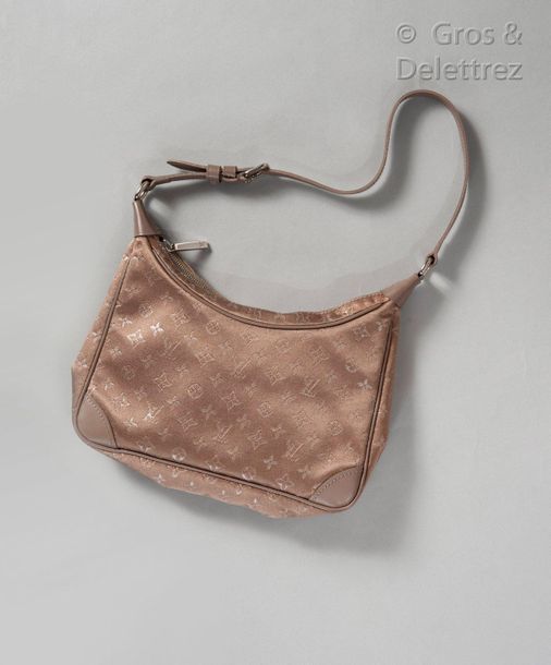 Louis Vuitton 2000s pre-owned Boulogne 30 Shoulder Bag - Farfetch