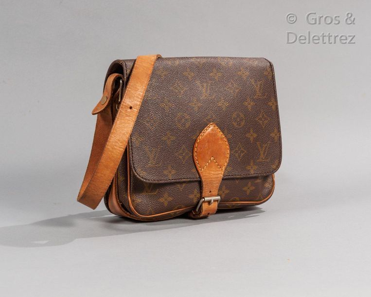 Sold at Auction: LOUIS VUITTON Monogram Cartouchiere MM Crossbody Bag