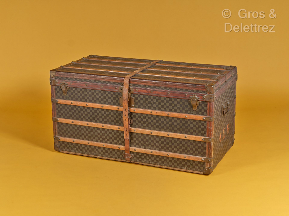 LOUIS VUITTON rue Scribe, n° 42337, serrure... - Lot 219 - Gros & Delettrez