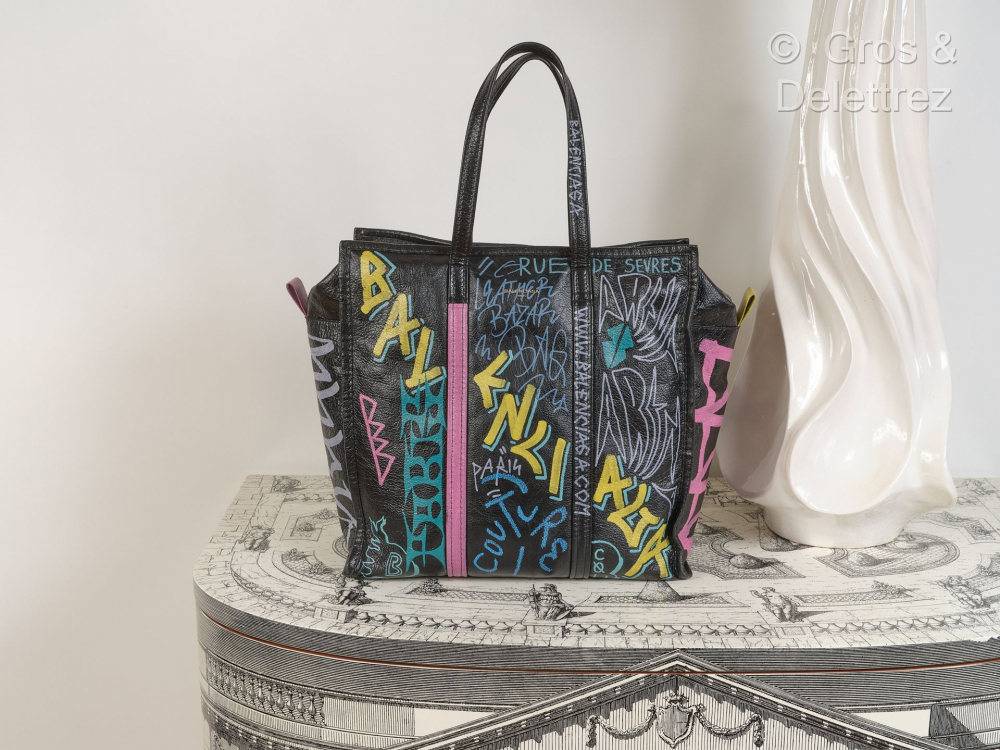 BALENCIAGA par Demna Gvasalia année 2017... - Lot 231 - Gros & Delettrez