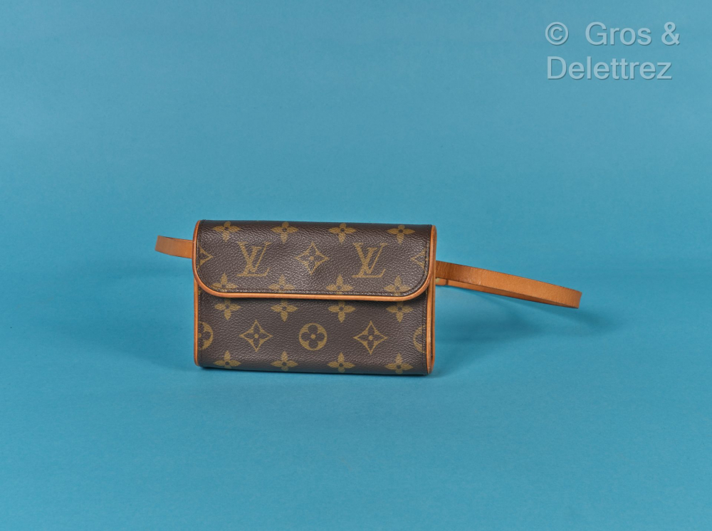 Sold at Auction: Louis Vuitton, Louis Vuitton Monogram Florentine Pochette  Belt Bag