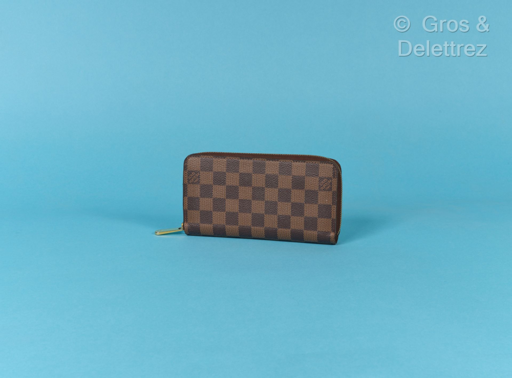 Louis VUITTON année 2019 - Portefeuille "Zippy"... - Lot 156 - Gros & Delettrez