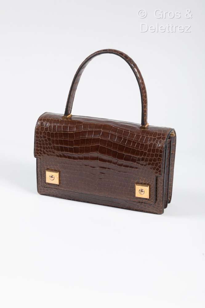 HERMES Paris - Sac "Piano" en crocodile marron,... - Lot 15 - Gros & Delettrez