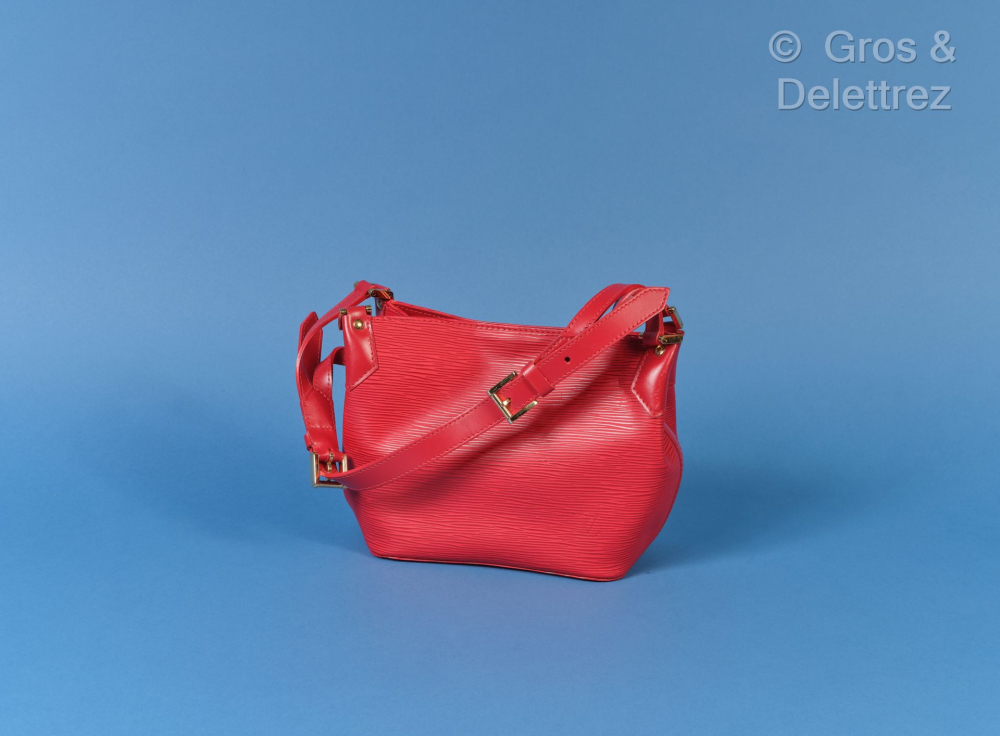 Louis VUITTON - Sac "Mandara" 18,5cm en cuir... - Lot 77 - Gros & Delettrez