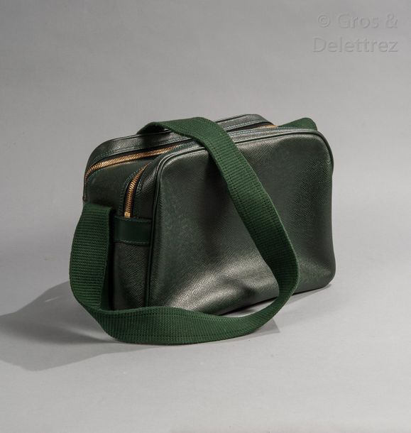 Louis Vuitton Reporter