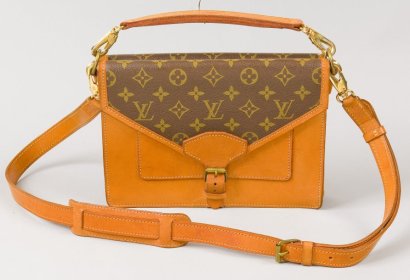 *Louis VUITTON