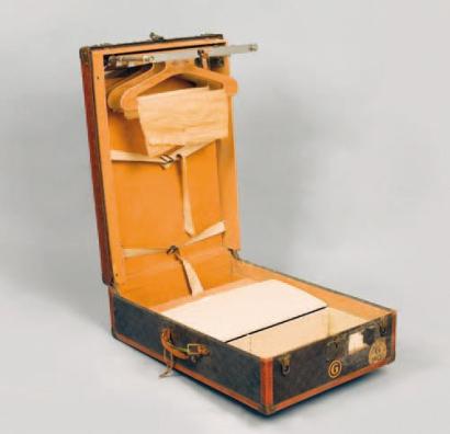 Louis VUITTON Champs Elys