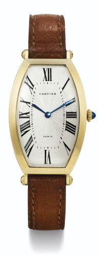 Cartier A YELLOW GOLD TONNEAU-FORM CURVED WRISTWATCH REF A102826 NO 19 TONNEAU CIRCA 1990