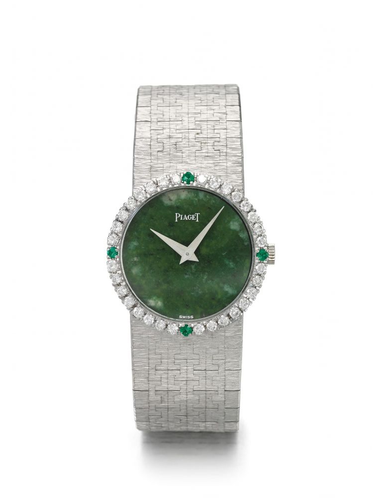 PIAGET | REF 9706 A 6, A WHITE GOLD, DIAMOND AND EMERALD SET BRACELET WATCH CIRCA 1990