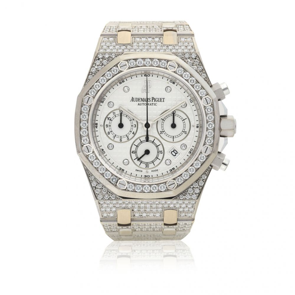AUDEMARS PIGUET | REF 25967 ROYAL OAK, A WHITE GOLD AND DIAMOND-SET AUTOMATIC CHRONOGRAPH WRISTWATCH WITH DATE AND BRACELET CIRCA 2010