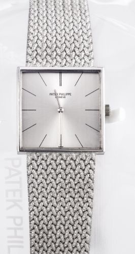 Patek Philippe.A WHITE GOLD SQUARE BRACELET WATCH REF 3503/1G MVT 1133269 CASE 2647524 MADE IN 1965.A WHITE GOLD SQUARE BRACELET WATCH REF 3503/1G MVT 1133269 CASE 2647524 MADE IN 1965