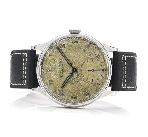 International Watch Co. Schaffhausen.A VERY RARE AND LARGE STAINLESS STEEL WRISTWATCH REF 325 CASE 1087234 MADE IN 1944.A VERY RARE AND LARGE STAINLESS STEEL WRISTWATCH REF 325 CASE 1087234 MADE IN 1944