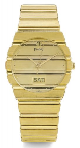 Piaget A YELLOW GOLD TONNEAU CENTRE SECONDS BRACELET WATCH REF 15562 C 701 CASE 429815 POLO CIRCA 1985