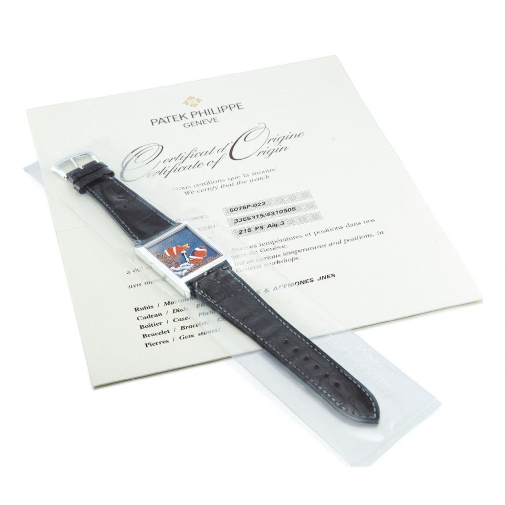 PATEK PHILIPPE | REFERENCE 5076 A PLATINUM WRISTWATCH WITH CLOISONNÉ ENAMEL DIAL IN SINGLE FACTORY SEAL, CIRCA 2006  | 百達翡麗 | 型號5076 鉑金腕錶，備掐絲琺瑯錶盤，原廠未開封，機芯編號3355315，錶殼編號4310505，約2006年製