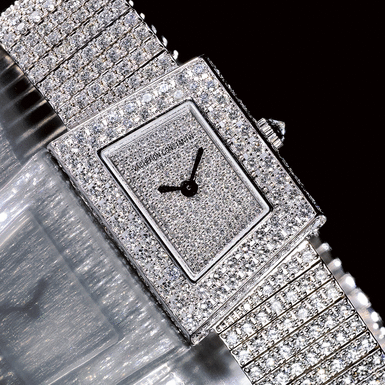 VACHERON CONSTANTIN, A LADY'S VERY FINE AND RARE WHITE GOLD AND DIAMOND SET ASYMMETRIC BRACELET WATCH CIRCA 2000 KALLA 1972