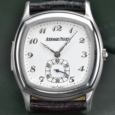 AUDEMARS PIGUET, A FINE AND RARE LIMITED SERIES PLATINUM CUSHIOIN FORM MINUTE REPEATING WRISTWATCH
