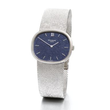 PATEK PHILIPPE - A LADY'S 18K WHITE GOLD SQUARE BRACELET WRISTWATCH CIRCA 1976 REF 3745G MVT 1321182 CASE 2755346