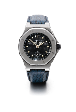 AUDEMARS PIGUET - A STAINLESS STEEL TRIPLE CALENDAR BRACELET WATCH CIRCA 1995 ROYAL OAK OFFSHORE NO 560