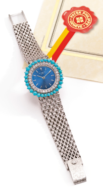 PATEK PHILIPPE - A LADY'S UNUSUAL 18K WHITE GOLD DIAMOND AND TURQUOISE-SET BRACELET WATCH 1971 REF 4193/1 MVT 1260101 CASE 2715377