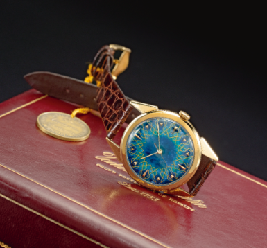 Property of a Descendant of the Original Owner - VACHERON CONSTANTIN - A VERY FINE AND RARE 18K YELLOW GOLD CENTER SECONDS WRISTWATCH WITH CLOISONNE ENAMEL DIAL 1953 REF 4720 MVT 495804 CASE 336810