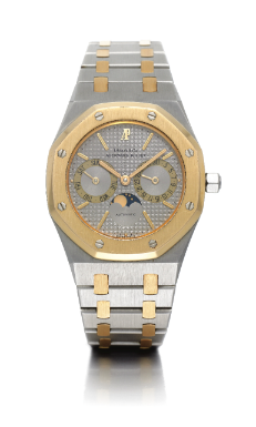 AUDEMARS PIGUET - RETAILED BY TIFFANY & CO: A STAINLESS STEEL AND YELLOW GOLD AUTOMATIC BRACELET WATCH WITH DATE AND MOON-PHASES CIRCA 2000 ROYAL OAK