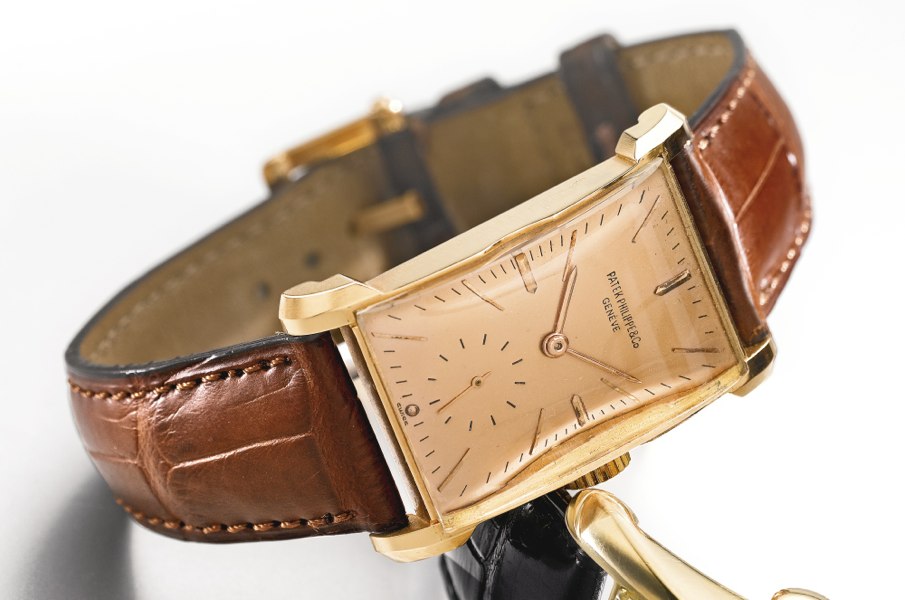 Patek Philippe A FINE AND RARE 18K PINK GOLD RECTANGULAR WRISTWATCH WITH UNUSUAL LUGS 1947 REF 2403 MVT 839727 CASE 650144